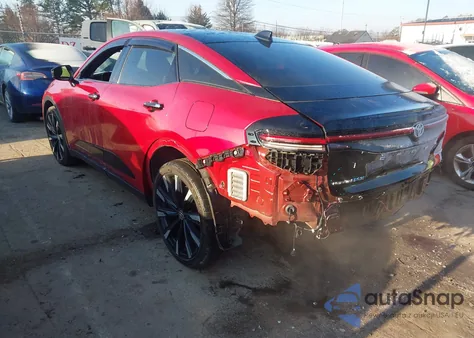 2023 Toyota Crown Platinum z USA, uszkodzony, nr VIN JTDAFAAF3P3001504